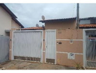 Casa com 3 quartos, 1 banheiro, 88.68m² construída, ocupada