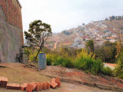 Lote residencial de 320 m²