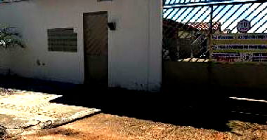 Casa com 2 quartos, 1 banheiro, 1 vaga e 62,5m² construída