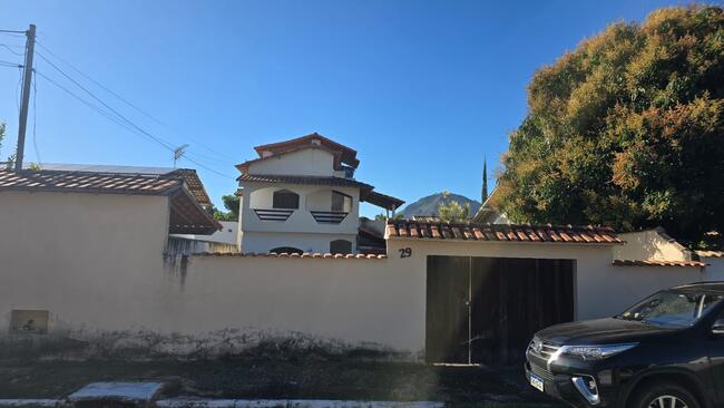 Casa em Condomínio com 375m² de Área Privativa
