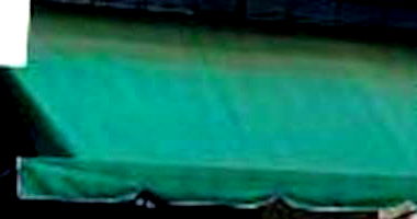 Casa padrão com 4 quartos e 3 banheiros, ocupada