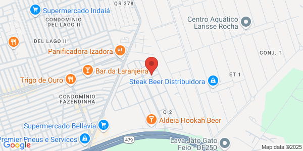 Sobrado com 4 suítes, piscina, churrasqueira e garagem coberta