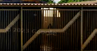 Direitos de Casa com 250m² e Vaga de Garagem