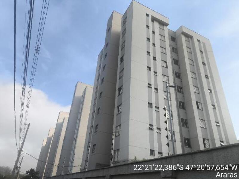 Apartamento com 2 quartos em Araras