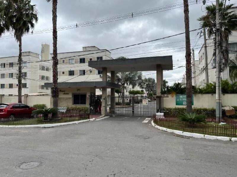 Apartamento com 2 Quartos e 1 Vaga em Condomínio