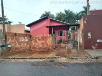 Casa com 2 Quartos e 1 Vaga em Reginópolis