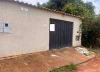 Casa Ocupada em Mateus Leme com 1 Vaga de Garagem