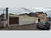 Casa Residencial Desocupada com 86m² Construídos e 225m² de Terreno