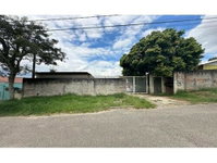 Casa Ocupada em Piraquara/PR com 91,96m² de Área Construída