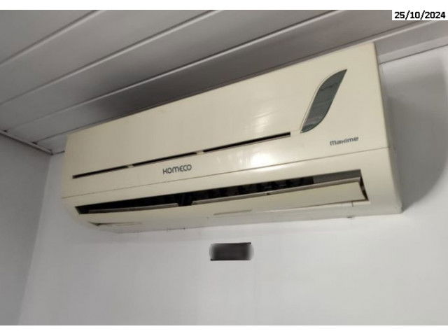Armário Planejado MDF 4 portas, Estofado com espuma e Ar Condicionado