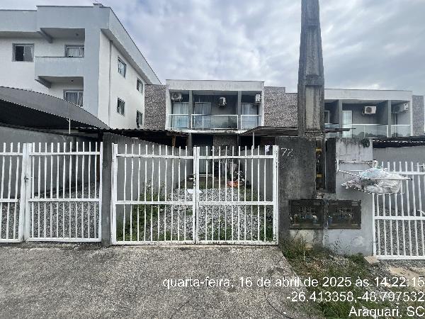 Casa 2 quartos com área construída de 61,14 m² e terreno de 80 m²