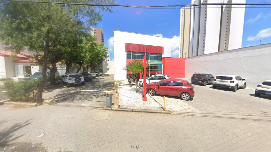 Imóvel Comercial com 20 vagas de garagem em Fortaleza/CE