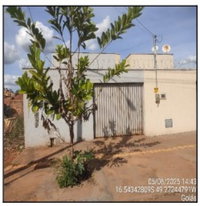 Casa em Goiânia com 3 quartos e 1 vaga