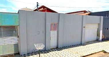 Casa Ocupada em Santa Laura com 2 Dormitórios e Varanda