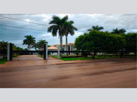Casa em São Carlos do Ivaí com Terreno Amplo