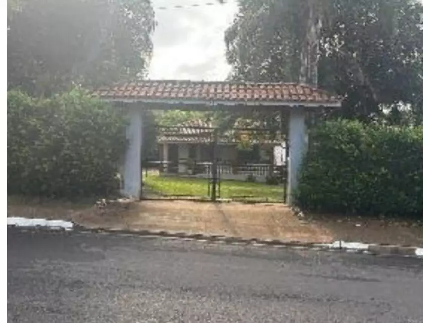 Casa com 94,30m² construídos em terreno de 1.000,00m²