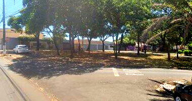 Terreno 200m² sem benfeitoria, ótimo para investimento