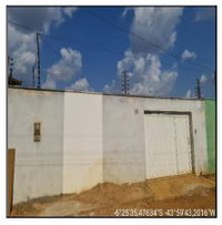 Casa 70m com 2 Quartos e Área Ampla