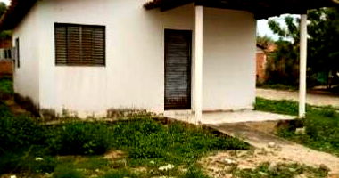 Casa com 2 quartos, 1 banheiro e 49,10m² área privativa