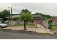 Casa com 1 vaga de garagem, 160m² construídos, ocupada