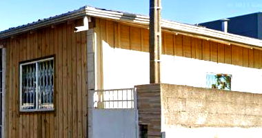 Casa com 54m² de área construída e terreno de 300m²