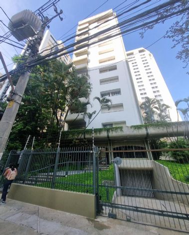 Apartamento de 327,94m² em Condomínio Edifício Maria Beatriz, Jardim Paulista
