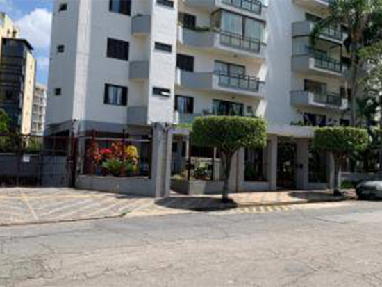 Apartamento com 4 Vagas em São Paulo