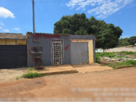 Casa com 2 quartos, 1 banheiro e 1 vaga de garagem