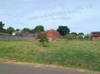 Terreno de 300 m² em Parque das Jaboticabeiras, Umuarama/PR