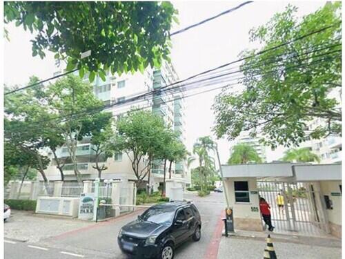 Apartamento com 1 quarto, 1 vaga, 84m²