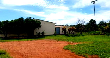 Fazenda São José do Paranaíba com 135,82ha e benfeitorias