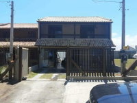 Casa com 1 vaga de garagem, 204m² de terreno e 134m² construída