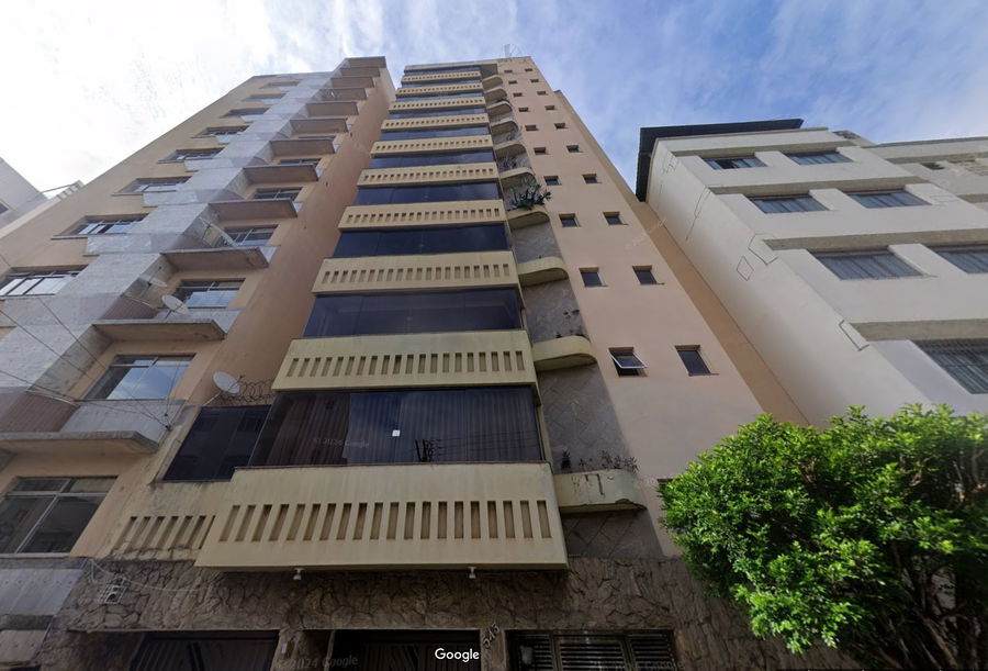 Apartamento 201,73 m² com 3 quartos, desocupado