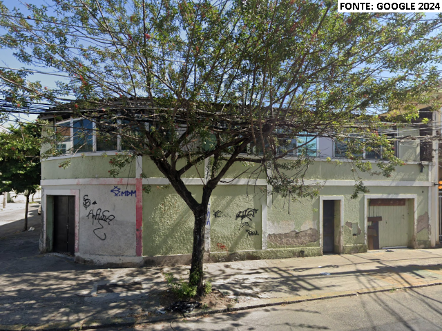Edificação de 2 pavimentos com terreno de 560m²