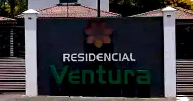 Terreno em Condomínio com 1643m² em Leilão