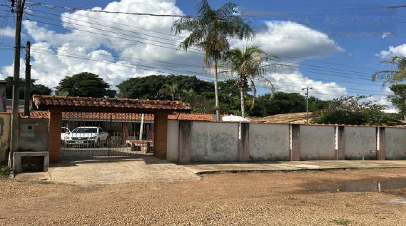 Casa com 3 quartos, 202,79m², ocupada, em loteamento