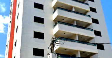 Apartamento com 2 Quartos, Piscina e Garagem em Guarujá/SP