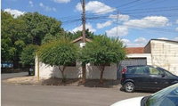 Casa com 300m² de Terreno e 180m² Construída em Araras