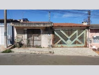 Casa com 44,7 m² construídos em terreno de 144 m², ocupada