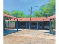Imóvel de Uso Misto com 951m² construída e terreno de 17.287m²