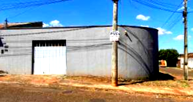 Casa em Trindade com 266,75m² de terreno