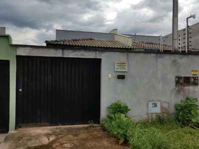 Casa com Terreno Ocupado no Lot Bertaville em Palmas/TO