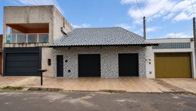 Prédio Comercial 240 m² com 3 quartos e 5 banheiros em Bauru
