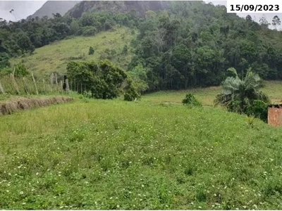 Sítio rural com 259.000m², café, pimenta e lago