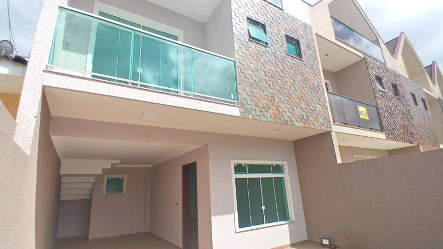 Casa com 3 quartos, 3 banheiros e 1 vaga de garagem