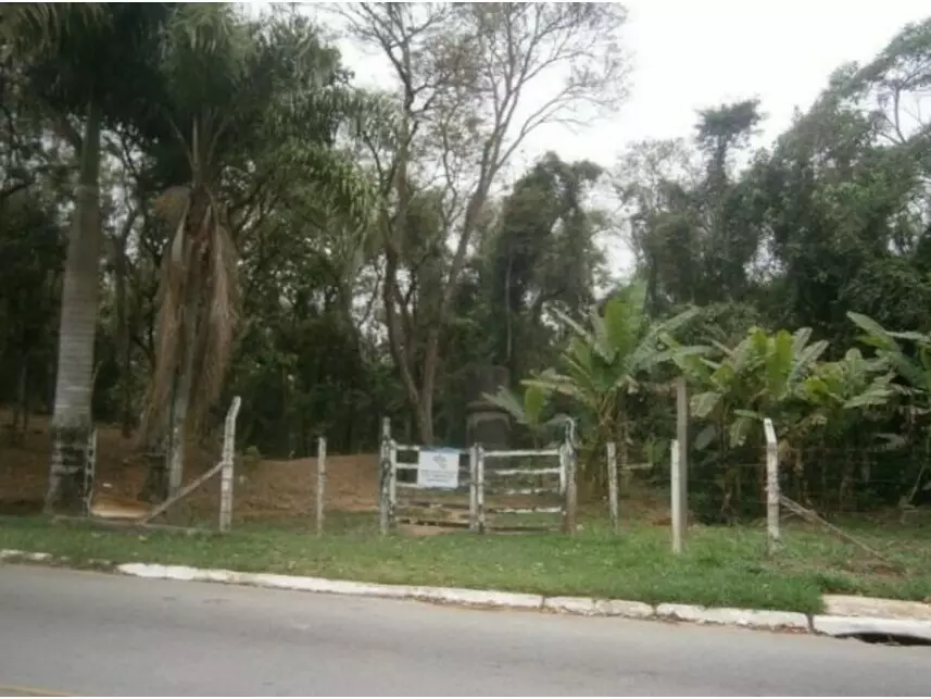 Terreno de 100.711,74m² em Sitio Tanquinho - Ocupado
