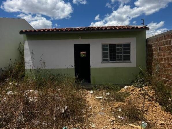 Casa com 2 quartos, 1 banheiro, 46,3m² área privativa, 1 vaga