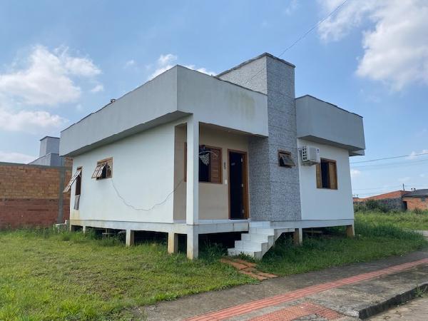 Casa com 3 Quartos e Área Privativa em Criciúma