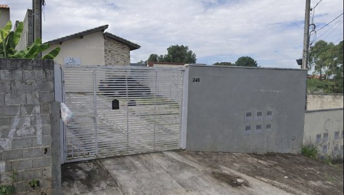 Casa em Condomínio com 2 quartos, 1 banheiro e 1 vaga de garagem