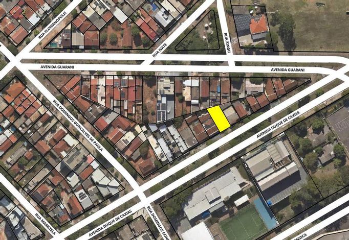Terreno Urbano 296,76m² com Residência em Alvenaria
